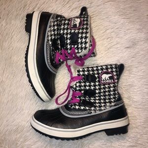Sorel Women's Tivoli houndstooth Boot